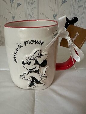 Rae Dunn Disney Minnie Mouse Ceramic Mug
